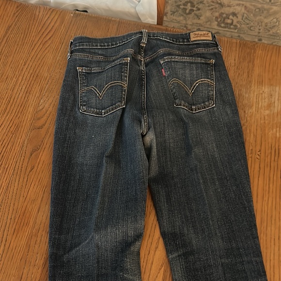 Levi’s Women’s 515 Bootcut Jeans - Picture 5 of 7
